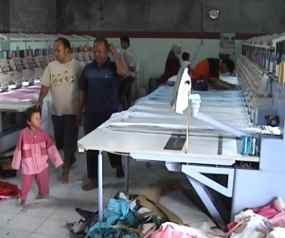 Ramadan, Pengrajin Mukena Menuai Berkah