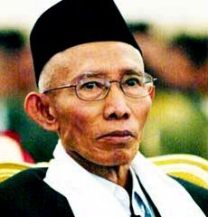 Kesehatan KH Sahal Mahfudz Membaik