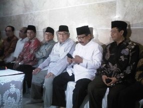 Sesepuh HMI & GMNI Tolak Jatuhkan SBY di Tengah Jalan