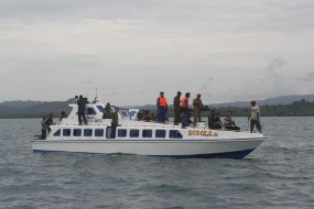 Kehabisan BBM, Speedboat Menteri PDT Terapung-apung di Selat Moro