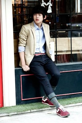 Dongho U-Kiss Cedera Saat Latihan