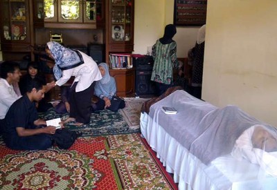 Rusdy Bahalwan Tutup Usia