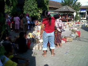 Elpiji 3 Kg Langka, Pertamina Guyur Lombok dengan Minyak Tanah