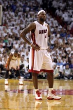 LeBron Optimistis Kompetisi NBA Tetap Bergulir