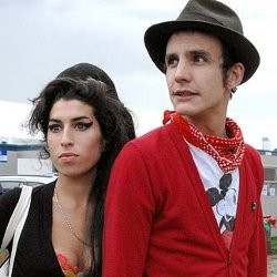 Blake Fielder Siap Bongkar Kehidupan Amy Winehouse