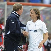 Modric & Benayoun Dikabarkan Bakal Tukar Klub