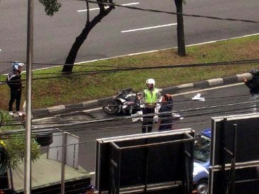 Penutup Got di Jalan Sudirman Makan Korban Pengendara Motor Wanita