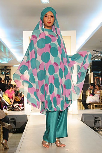 Defrico Audy Festive & Celebration. Wajah Mode in Ramadhan 2012 at Plaza Blok M. Jakarta. [Photo by Mohammad Abduh/Wolipop]