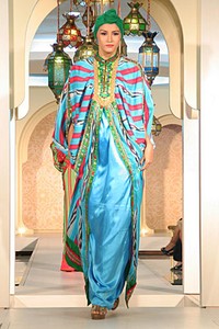 Merry Pramono Festive & Celebration. Wajah Mode in Ramadhan 2012. Plaza Blok M. Jakarta. [Foto: Mohammad Abduh/Wolipop]