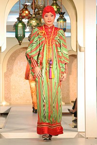 Merry Pramono Festive & Celebration. Wajah Mode in Ramadhan 2012. Plaza Blok M. Jakarta. [Foto: Mohammad Abduh/Wolipop]