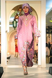 Ian Adrian Festive & Celebration. Wajah Mode in Ramadhan 2012 at Plaza Blok M. Jakarta. [Foto: Mohammad Abduh/Wolipop]