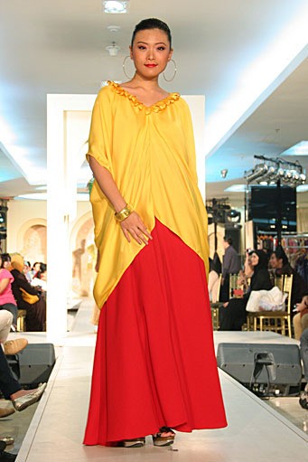 Ian Adrian Festive & Celebration. Wajah Mode in Ramadhan 2012 at Plaza Blok M. Jakarta. [Foto: Mohammad Abduh/Wolipop]