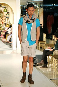 Ali Charisma Festive & Celebration Wajah Mode in Ramadan 2012 at Plaza Blok M. Jakarta. [Foto: Mohammad Abduh/Wolipop]