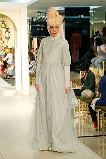 Nunik Mawardi Festive & Celebration. Wajah Mode in Ramadan 2012 at Plaza Blok M. Jakarta. [Photo by Mohammad Abduh/Wolipop]