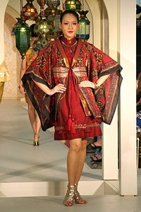 Agnes Budhisurya Festive & Celebration. Wajah Mode in Ramadan 2012. Plaza Blok M. Jakarta. [Foto: Mohammad Abduh/Wolipop]