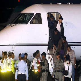 Keluar dari KPK, Nazaruddin Tampak Lelah