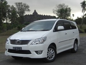 Eksplorasi Kota Gudeg dengan Grand New Kijang Innova