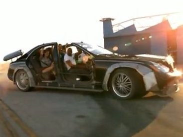 Rapper AS Hancurkan Mobil Rp 2,6 Miliar di Video Klip Terbaru