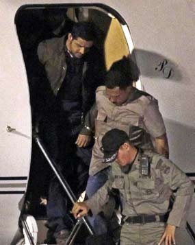 Terisak-isak, M Nasir Minta Bertemu Nazaruddin