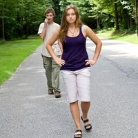 Jalan Kaki Selalu Lebih Lambat, Waspadai PPOK