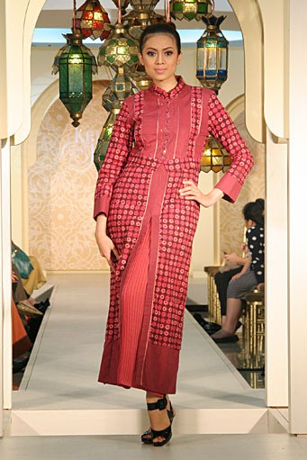 Michael Festive & Celebration. Wajah Mode in Ramadan 2012 at Plaza Blok M. Jakarta. [Photo by Mohammad Abduh/Wolipop]