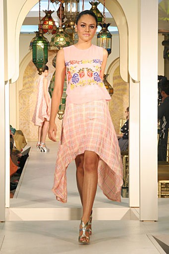 Kristy Festive & Celebration. Wajah Mode in Ramadan 2012 at Plaza Blok M. Jakarta. [Photo by Mohammad Abduh/Wolipop]