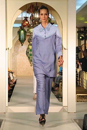 Michael Festive & Celebration. Wajah Mode in Ramadan 2012 at Plaza Blok M. Jakarta. [Photo by Mohammad Abduh/Wolipop]