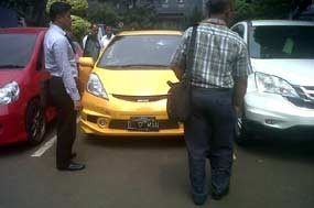 Eks Kacab Bank Mega Jababeka Diserahkan ke Kejati Bandung