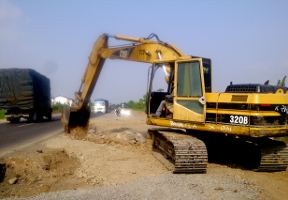 Pelebaran Jalur Pantura di Pemalang Tuntas Setelah Idul Fitri