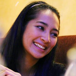 Niken Anjani Kapok Pacaran dengan Sesama Artis