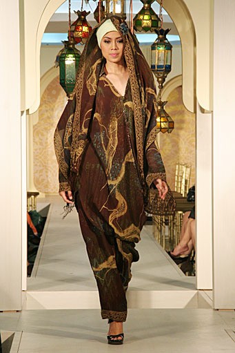 Afif Syakur Festive & Celebration. Wajah Mode in Ramadan 2012 at Plaza Blok M. Jakarta. [Foto: Mohammad Abduh/Wolipop]