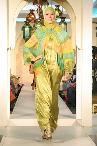 Mia Ridwan Festive & Celebration. Wajah Mode in Ramadan 2012 at Plaza Bolk M. Jakarta. [Photo by Mohammad Abduh/Wolipop]