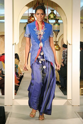 Dandy Hidayat Festive & Celebration. Wajah Mode in Ramadan 2012 at Plaza Blok M. Jakarta. [Photo by Mohammad Abduh/Wolipop]