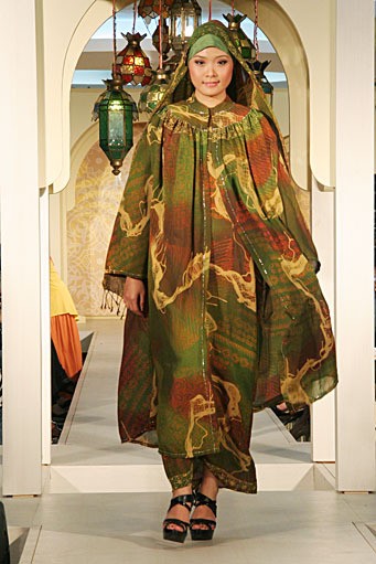 Afif Syakur Festive & Celebration. Wajah Mode in Ramadan 2012 at Plaza Blok M. Jakarta. [Foto: Mohammad Abduh/Wolipop]