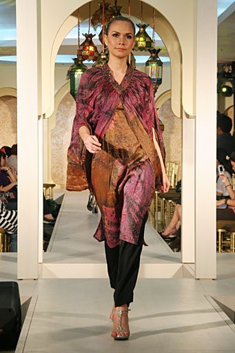 Wiwin Fitriana Festive & Celebration. Wajah Mode in Ramadan 2012 at Plaza Blok M. Jakarta. [Photo by Mohammad Abduh/Wolipop]