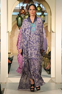 Dina Isfandiari Festive & Celebration. Wajah Mode in Ramadan 2012 at Plaza Blok M. Jakarta. [Photo by Mohammad Abduh/Wolipop]