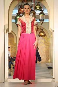 Raden Sirait Festive & Celebration. Wajah Mode in Ramadan 2012 at Plaza Blok M. Jakarta. [Foto: Mohammad Abduh/Wolipop]