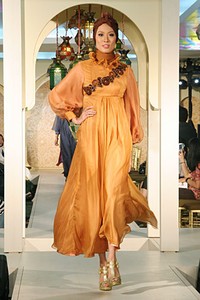 Dewi Syifa Festive & Celebration. Wajah Mode in Ramadan 2012. Plaza Blok M. Jakarta. [Foto: Mohammad Abduh/Wolipop]