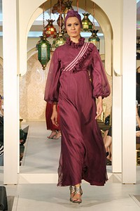 Dewi Syifa Festive & Celebration. Wajah Mode in Ramadan 2012. Plaza Blok M. Jakarta. [Foto: Mohammad Abduh/Wolipop]