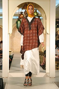 Amin Hendra Wijaya Festive & Celebration. Wajah Mode in Ramadan 2012. Plaza Blok M. Jakarta. [Photo by Mohammad Abduh/Wolipop]