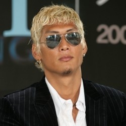 Park Joon Hyung G.O.D Suka Pangsit dan Lumpia 