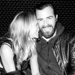 Jennifer Aniston Rebut Kekasih Orang?