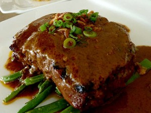 Angus Steak Rendang