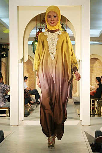 Teddy Hamzah Festive & Celebration. Wajah Mode in Ramadan 2012 at Plaza Blok M. Jakarta. [Photo by Mohammad Abduh/Wolipop]