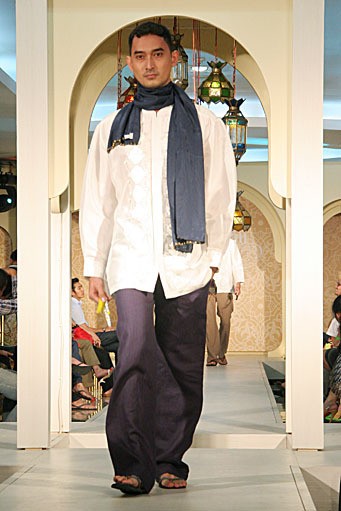 Azura Festive & Celebration. Wajah Mode in Ramadan 2012 at Plaza Blok M. Jakarta. [Photo by Mohammad Abduh/Wolipop]