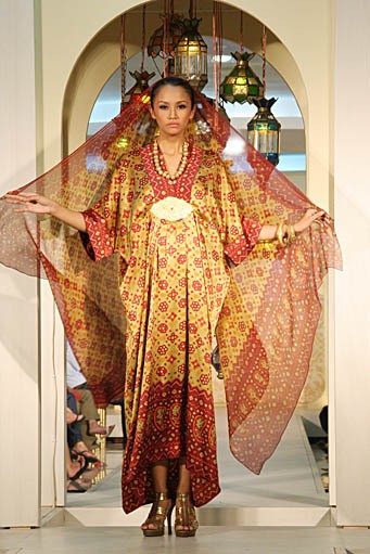 Ghea Panggabean Festive & Celebration Wajah Mode in Ramadan 2012. Blok M Square. Jakarta. [Foto: Mohammad Abduh/Wolipop]