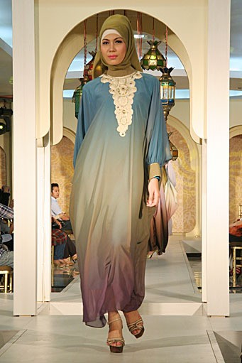 Najua Yanti Festive & Celebration. Wajah Mode in Ramadan 2012 at Plaza Blok M. Jakarta. [Foto: Mohammad Abduh/Wolipop]