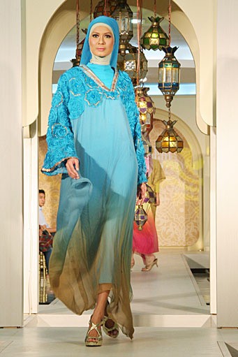 Teddy Hamzah Festive & Celebration. Wajah Mode in Ramadan 2012 at Plaza Blok M. Jakarta. [Photo by Mohammad Abduh/Wolipop]