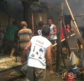 Api Ludeskan 14 Rumah di Makassar