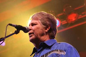 Frotman The Beach Boys Akan Merilis Album Solo Terbaru